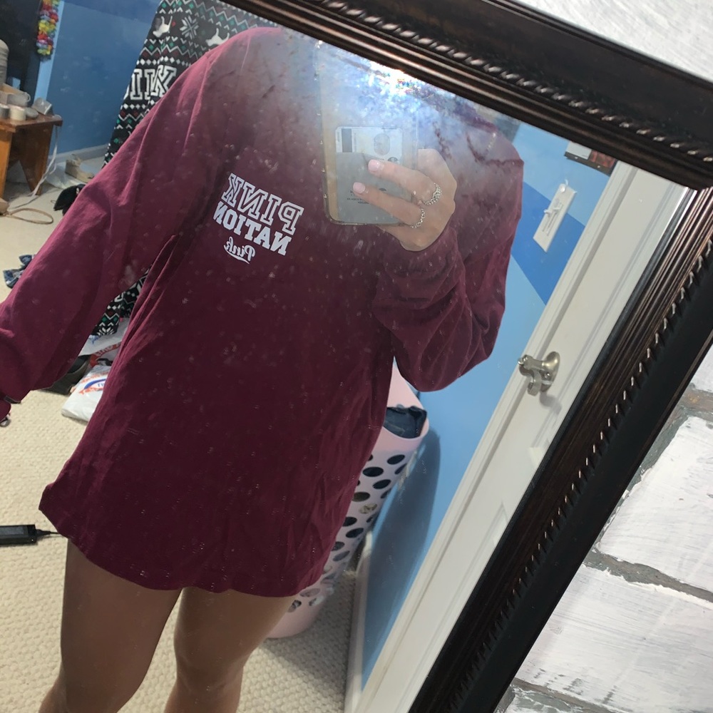 Burgundy long sleeve tee